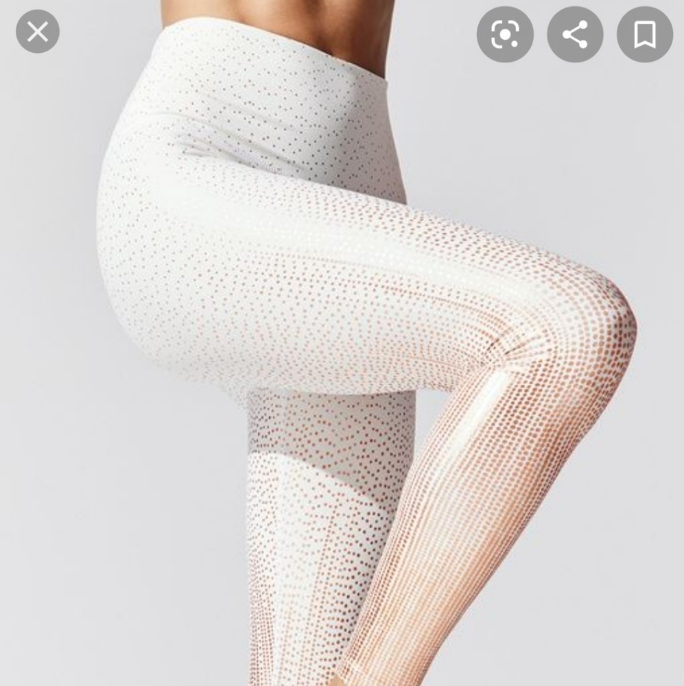 NWOT Beyond Yoga Drip Dots leggings